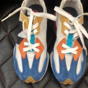 Details title new balance sneakers size 13